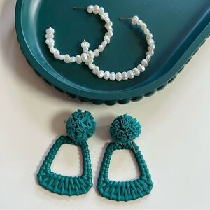 2 Pairs Funky Oversized Statement Teal Wicker Pom Pom Pearl Hoop Post Earrings